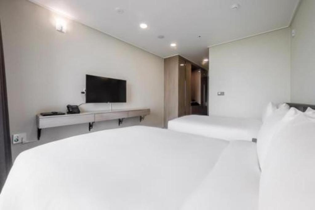 Riviera Incheon Airport Hotel Kültér fotó