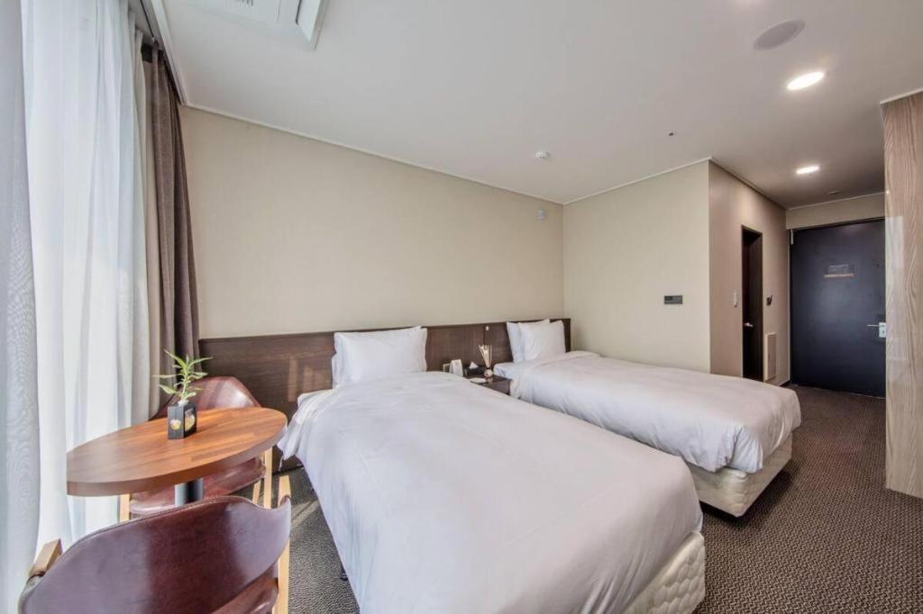 Riviera Incheon Airport Hotel Kültér fotó